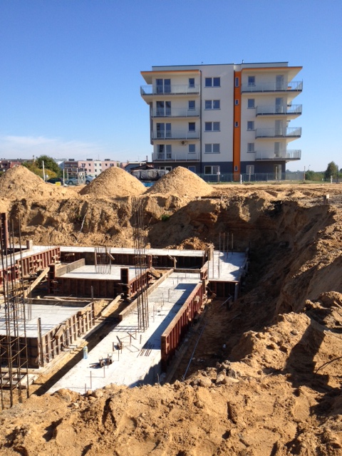 Osiedle Rodzinne - Mieszkania Radomsko - Plac budowy bloku 1, 2 i 3 (Etap II)